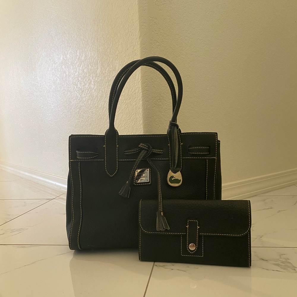 Vintage Dooney & Bourke handbag with wallet